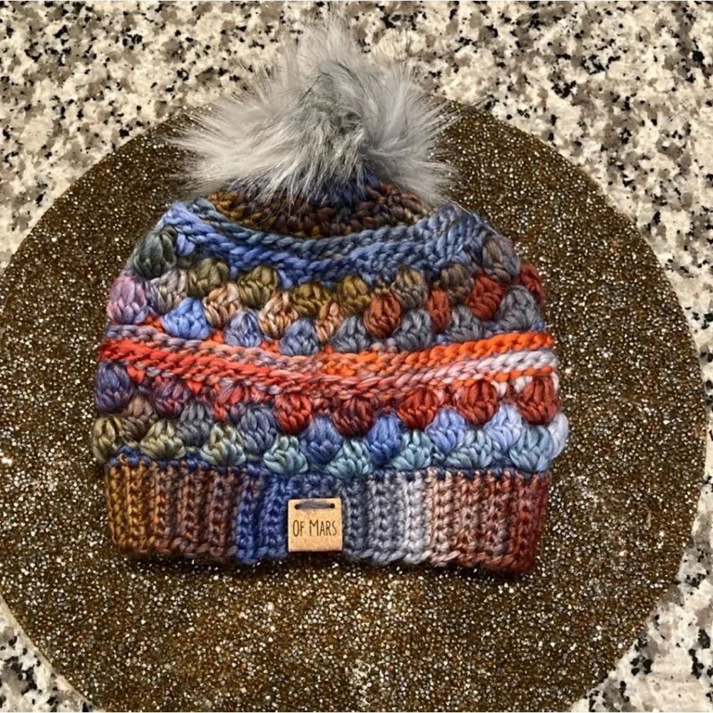 NWT Very Pretty Of Mars Knit Multi-Colored Pom Pom Beanie Hat Cap